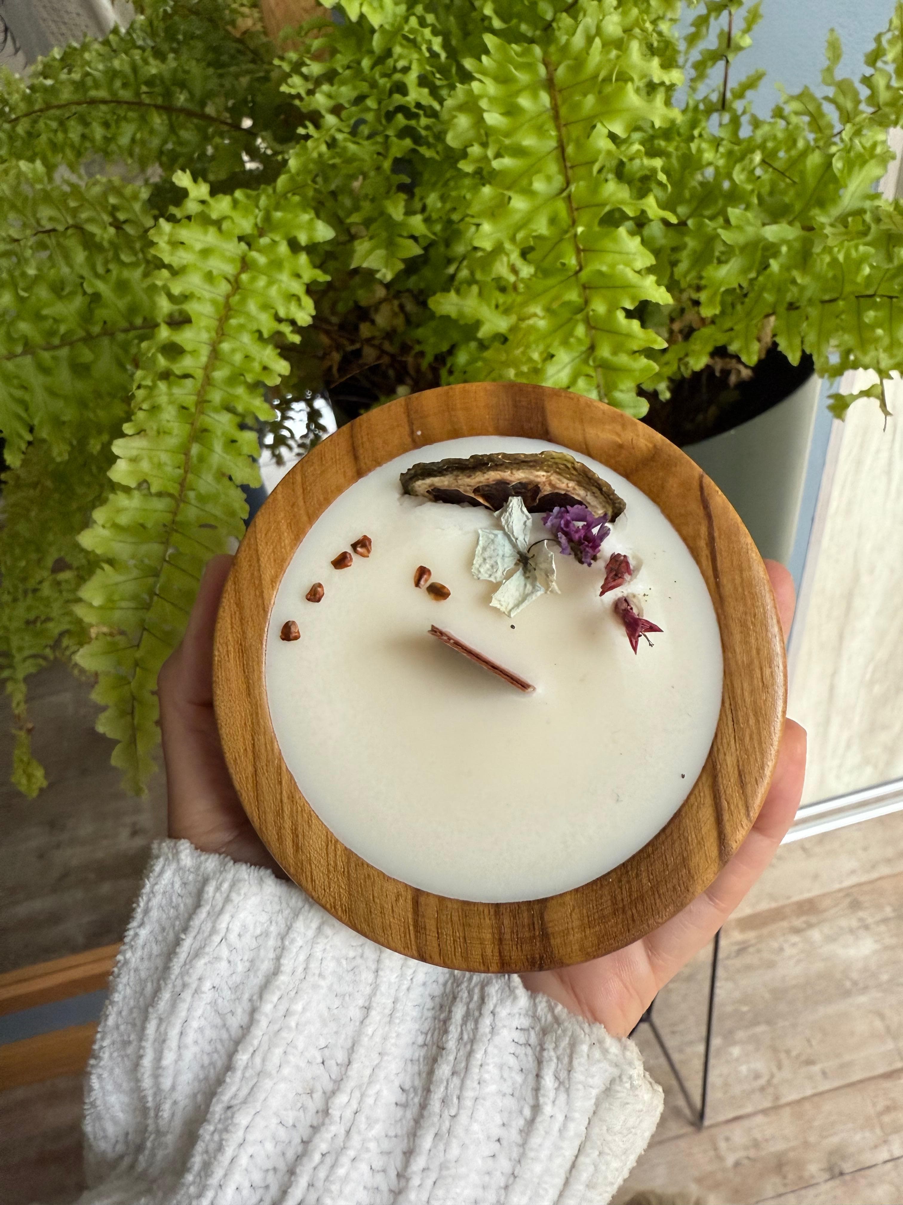 Vela aromática, bowl pequeño madera.